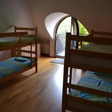 Good Morning Hostel